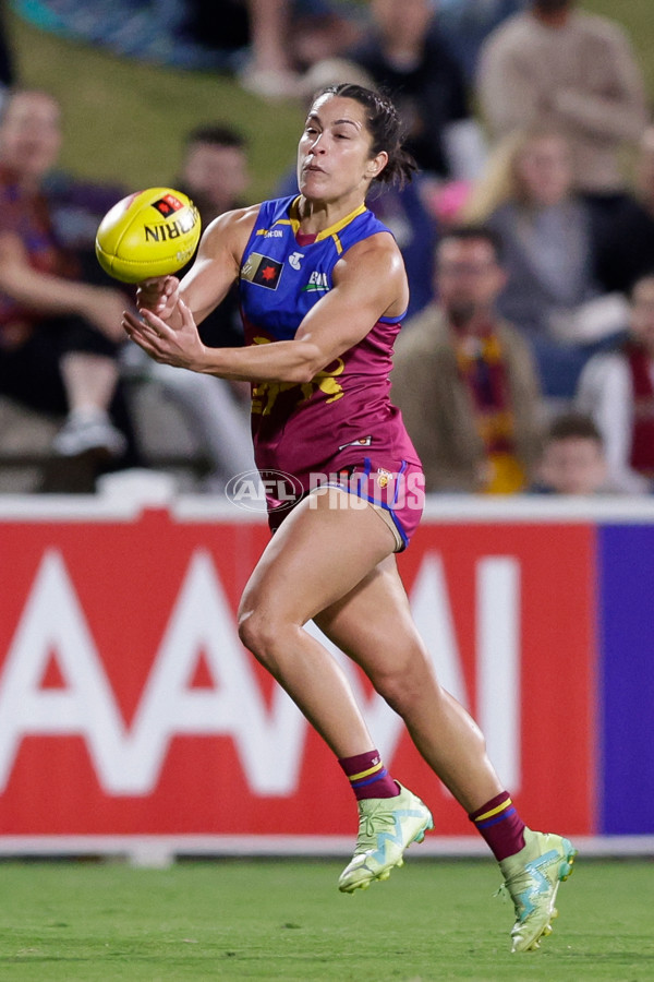 AFLW 2024 Round 04 - Brisbane v Western Bulldogs - A-54121502