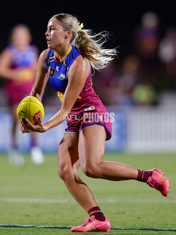 AFLW 2024 Round 04 - Brisbane v Western Bulldogs - A-54121507