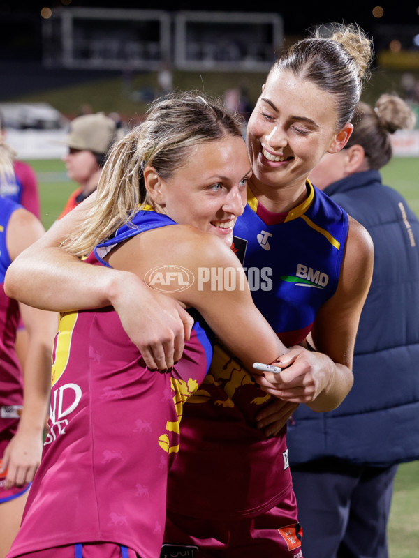 AFLW 2024 Round 04 - Brisbane v Western Bulldogs - A-54121508