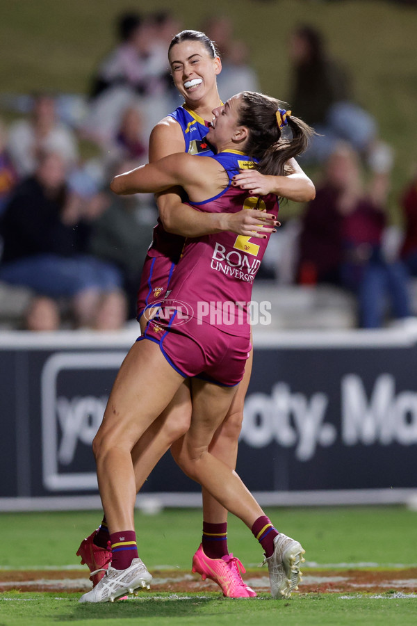 AFLW 2024 Round 04 - Brisbane v Western Bulldogs - A-54121514