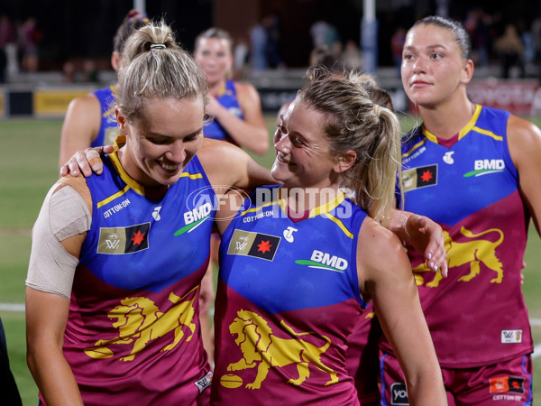 AFLW 2024 Round 04 - Brisbane v Western Bulldogs - A-54121515