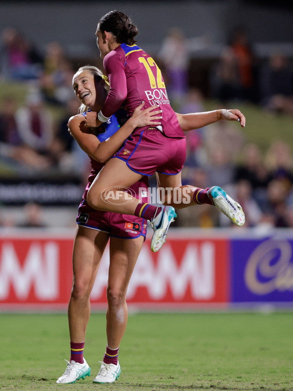 AFLW 2024 Round 04 - Brisbane v Western Bulldogs - A-54121518