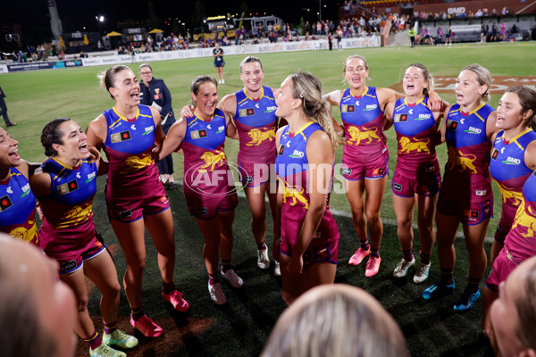 AFLW 2024 Round 04 - Brisbane v Western Bulldogs - A-54121519