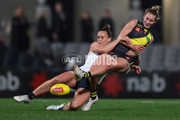 AFLW 2024 Round 04 - Richmond v Carlton - A-54136085