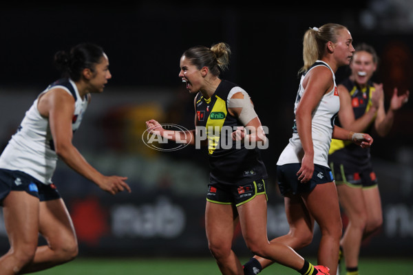 AFLW 2024 Round 04 - Richmond v Carlton - A-54137633