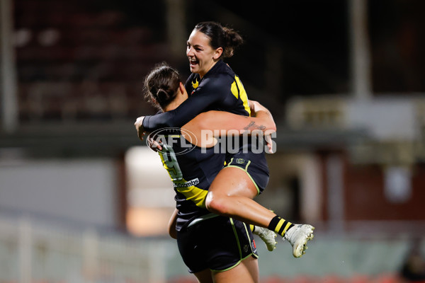 AFLW 2024 Round 04 - Richmond v Carlton - A-54138462