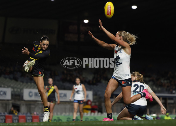 AFLW 2024 Round 04 - Richmond v Carlton - A-54138466