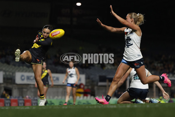 AFLW 2024 Round 04 - Richmond v Carlton - A-54138467