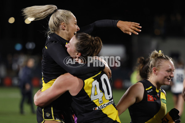 AFLW 2024 Round 04 - Richmond v Carlton - A-54138471