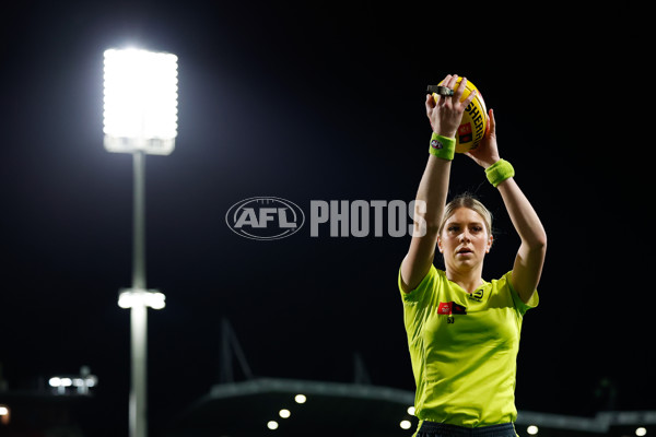 AFLW 2024 Round 04 - Richmond v Carlton - A-54140682