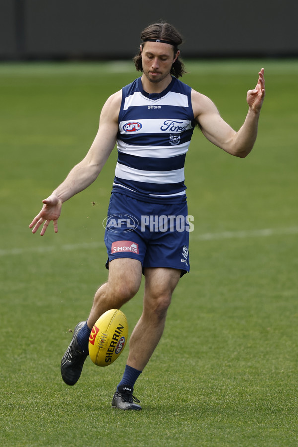 AFL 2024 Training - Geelong 200924 - A-54140710