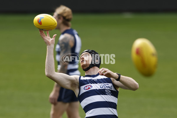 AFL 2024 Training - Geelong 200924 - A-54140721