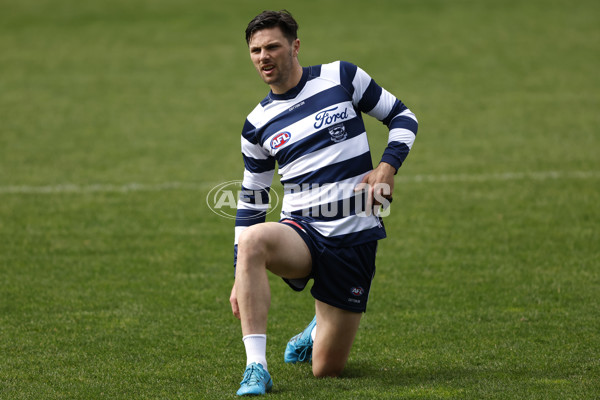 AFL 2024 Training - Geelong 200924 - A-54140727