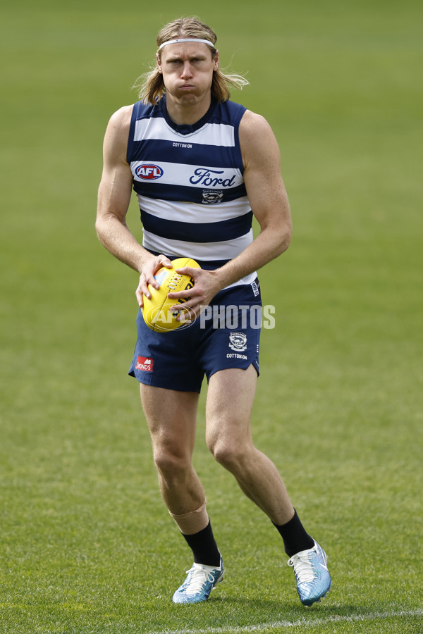 AFL 2024 Training - Geelong 200924 - A-54140728