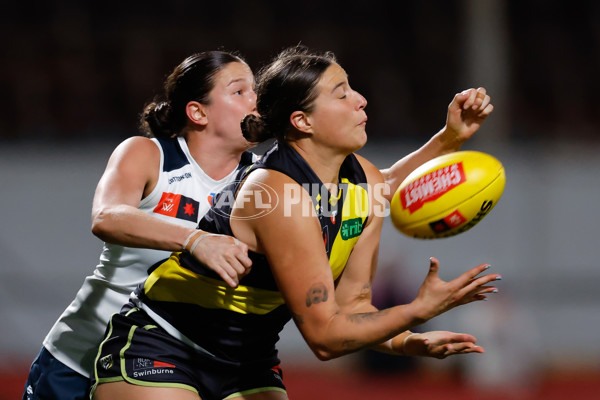 AFLW 2024 Round 04 - Richmond v Carlton - A-54140972