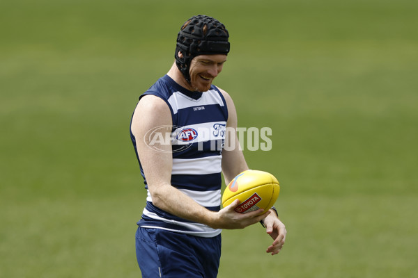 AFL 2024 Training - Geelong 200924 - A-54140996