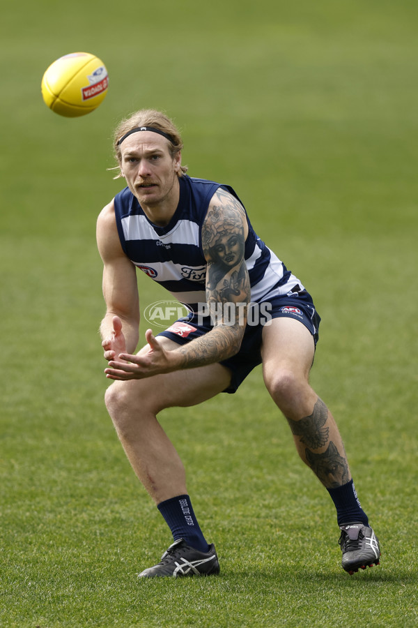 AFL 2024 Training - Geelong 200924 - A-54141004