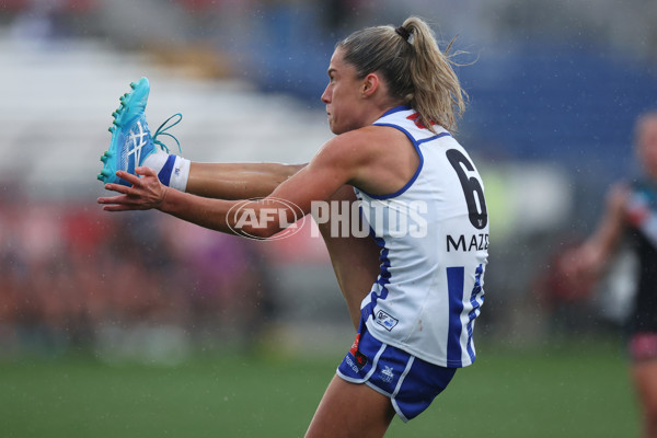 AFLW 2024 Round 04 - North Melbourne v Port Adelaide - A-54143342