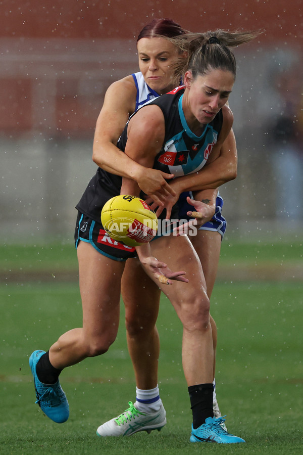 AFLW 2024 Round 04 - North Melbourne v Port Adelaide - A-54143348