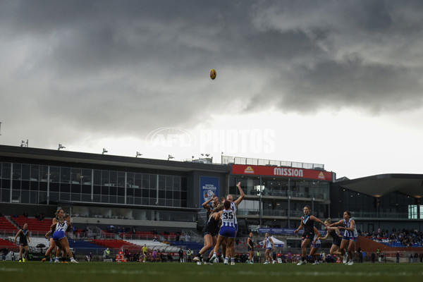 AFLW 2024 Round 04 - North Melbourne v Port Adelaide - A-54143359