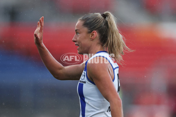 AFLW 2024 Round 04 - North Melbourne v Port Adelaide - A-54146340