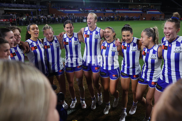 AFLW 2024 Round 04 - North Melbourne v Port Adelaide - A-54150224