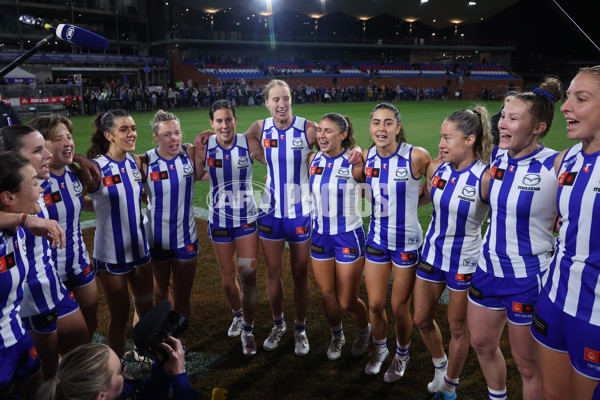 AFLW 2024 Round 04 - North Melbourne v Port Adelaide - A-54150227