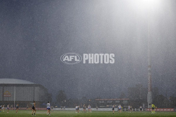 AFLW 2024 Round 04 - North Melbourne v Port Adelaide - A-54151903