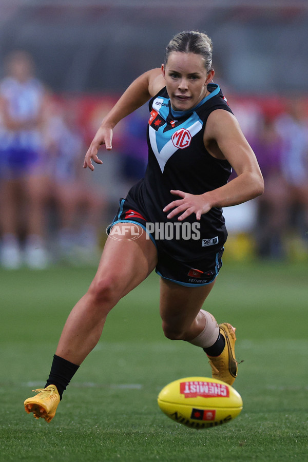 AFLW 2024 Round 04 - North Melbourne v Port Adelaide - A-54160364