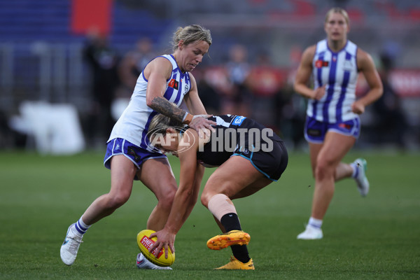 AFLW 2024 Round 04 - North Melbourne v Port Adelaide - A-54160383