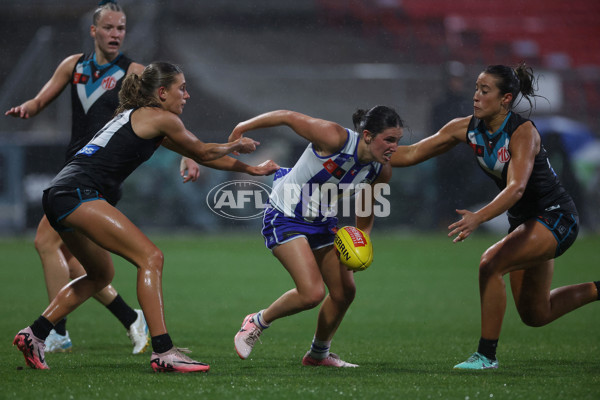 AFLW 2024 Round 04 - North Melbourne v Port Adelaide - A-54160390