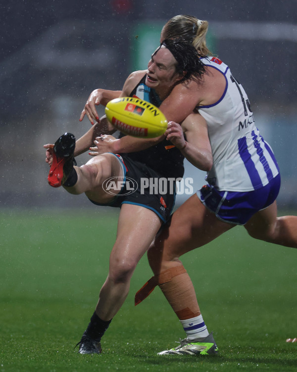 AFLW 2024 Round 04 - North Melbourne v Port Adelaide - A-54160401