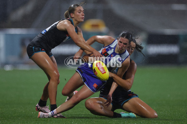 AFLW 2024 Round 04 - North Melbourne v Port Adelaide - A-54161355