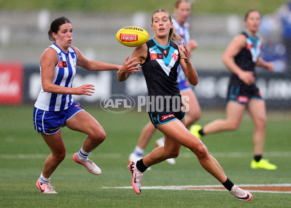 AFLW 2024 Round 04 - North Melbourne v Port Adelaide - A-54173065