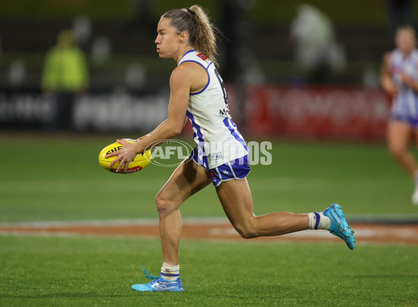 AFLW 2024 Round 04 - North Melbourne v Port Adelaide - A-54174278