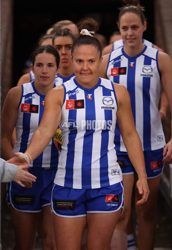 AFLW 2024 Round 04 - North Melbourne v Port Adelaide - A-54176527