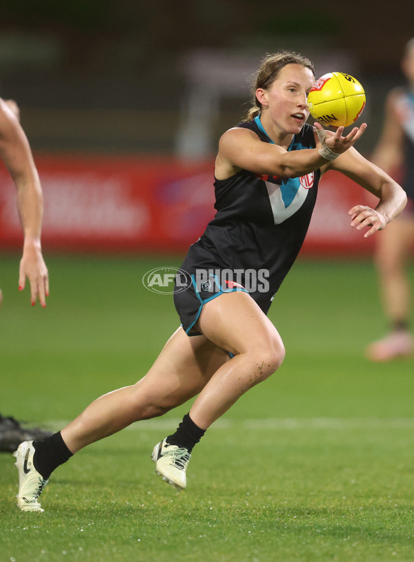 AFLW 2024 Round 04 - North Melbourne v Port Adelaide - A-54176807