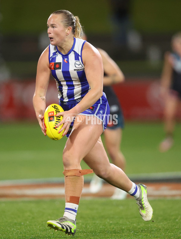 AFLW 2024 Round 04 - North Melbourne v Port Adelaide - A-54176809