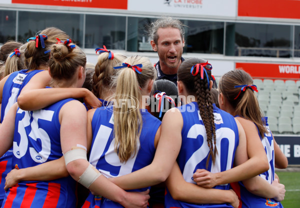 Coates League Girls 2024 Grand Final - Oakleigh Chargers v Eastern Ranges - A-54179027