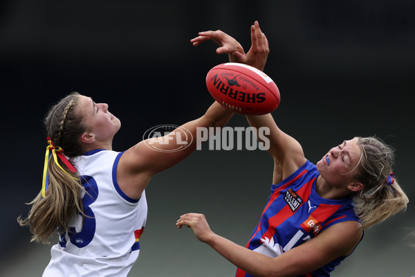 Coates League Girls 2024 Grand Final - Oakleigh Chargers v Eastern Ranges - A-54179087