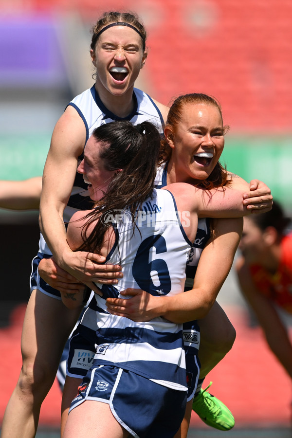 AFLW 2024 Round 04 - Gold Coast v Geelong - A-54182274