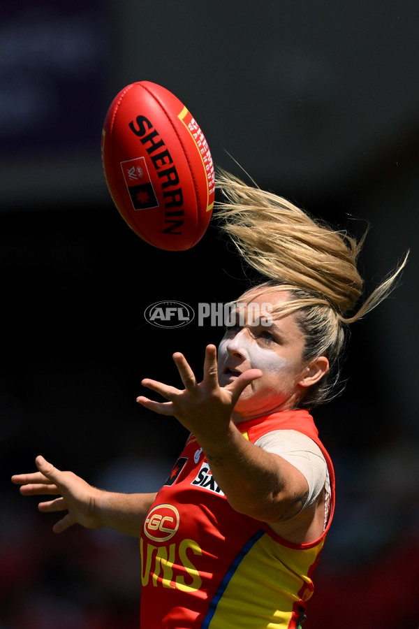 AFLW 2024 Round 04 - Gold Coast v Geelong - A-54182298