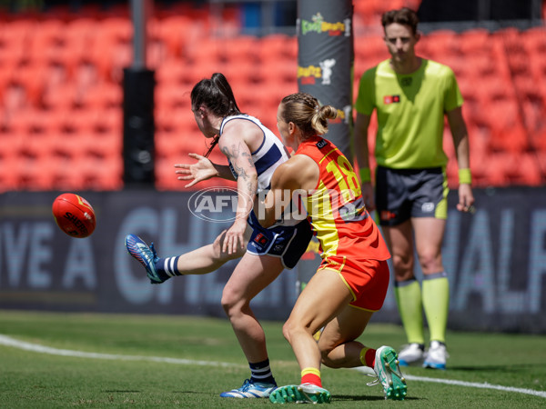 AFLW 2024 Round 04 - Gold Coast v Geelong - A-54182325