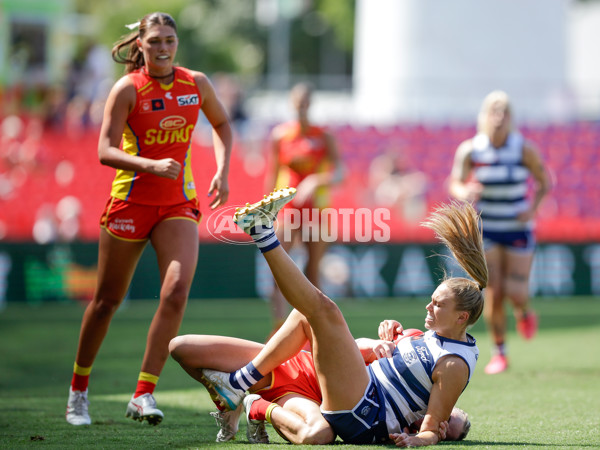 AFLW 2024 Round 04 - Gold Coast v Geelong - A-54187587