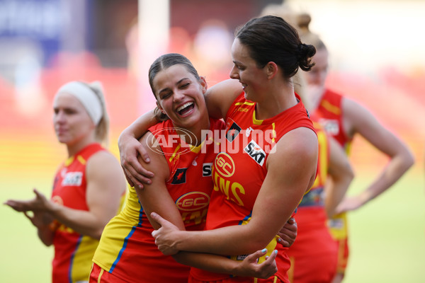 AFLW 2024 Round 04 - Gold Coast v Geelong - A-54189764