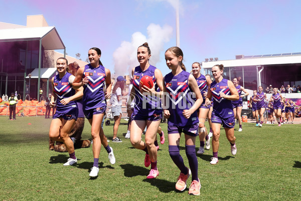 AFLW 2024 Round 04 - Fremantle v Melbourne - A-54190357