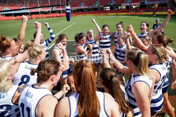 AFLW 2024 Round 04 - Gold Coast v Geelong - A-54192610