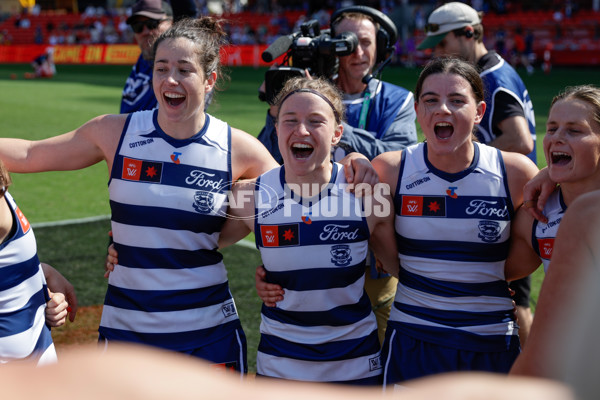 AFLW 2024 Round 04 - Gold Coast v Geelong - A-54192613