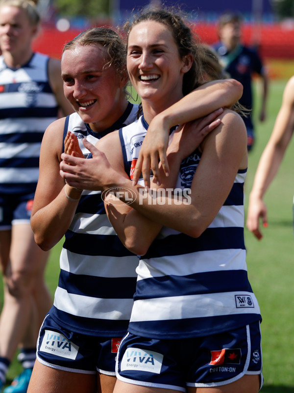 AFLW 2024 Round 04 - Gold Coast v Geelong - A-54192614