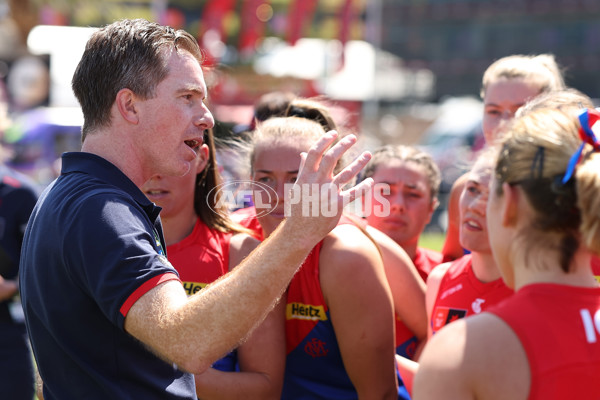 AFLW 2024 Round 04 - Fremantle v Melbourne - A-54192779